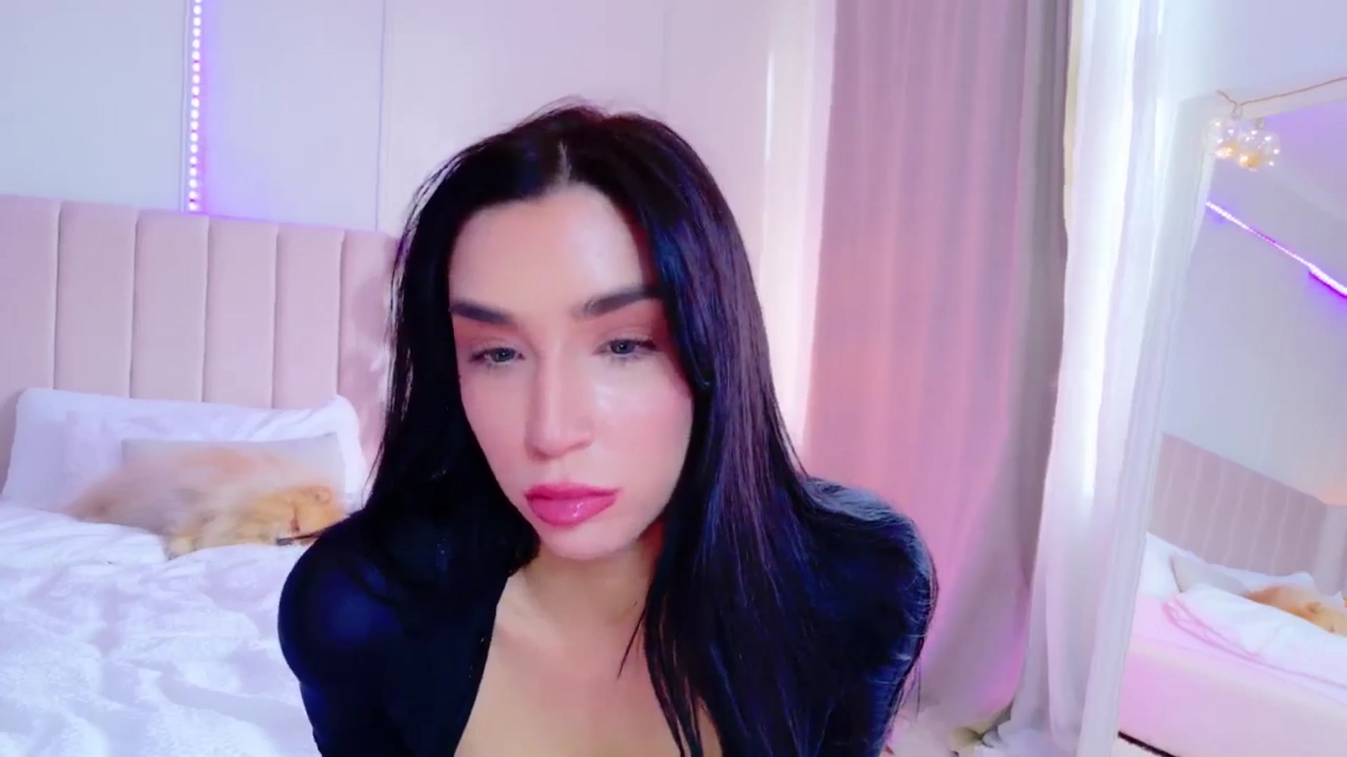 Gallery image thumbnail from LolaNiceAss1's myfreecams stream on, 03/30/2025, 17:21 image 2 of 20