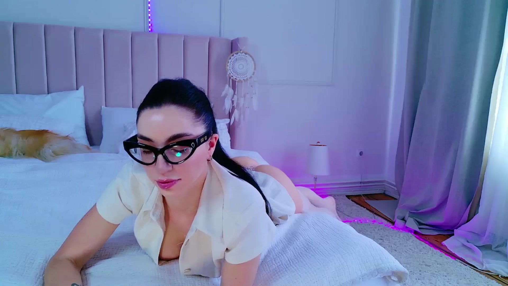 Gallery image thumbnail from LolaNiceAss1's myfreecams stream on, 04/06/2025, 10:56 image 6 of 20