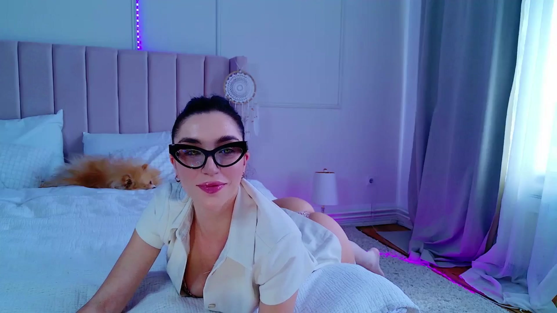 Gallery image thumbnail from LolaNiceAss1's myfreecams stream on, 04/06/2025, 12:31 image 12 of 20