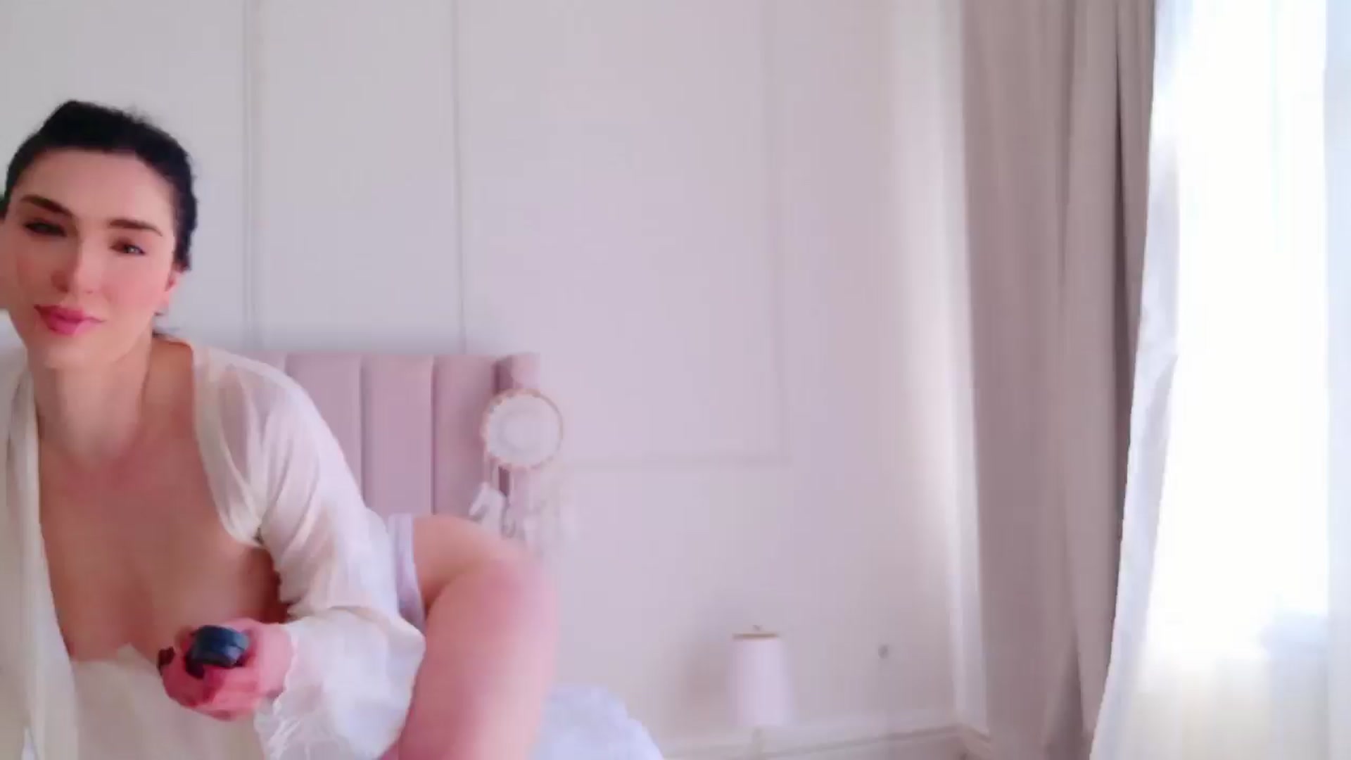 Gallery image thumbnail from LolaNiceAss1's myfreecams stream on, 04/20/2025, 14:49 image 7 of 20