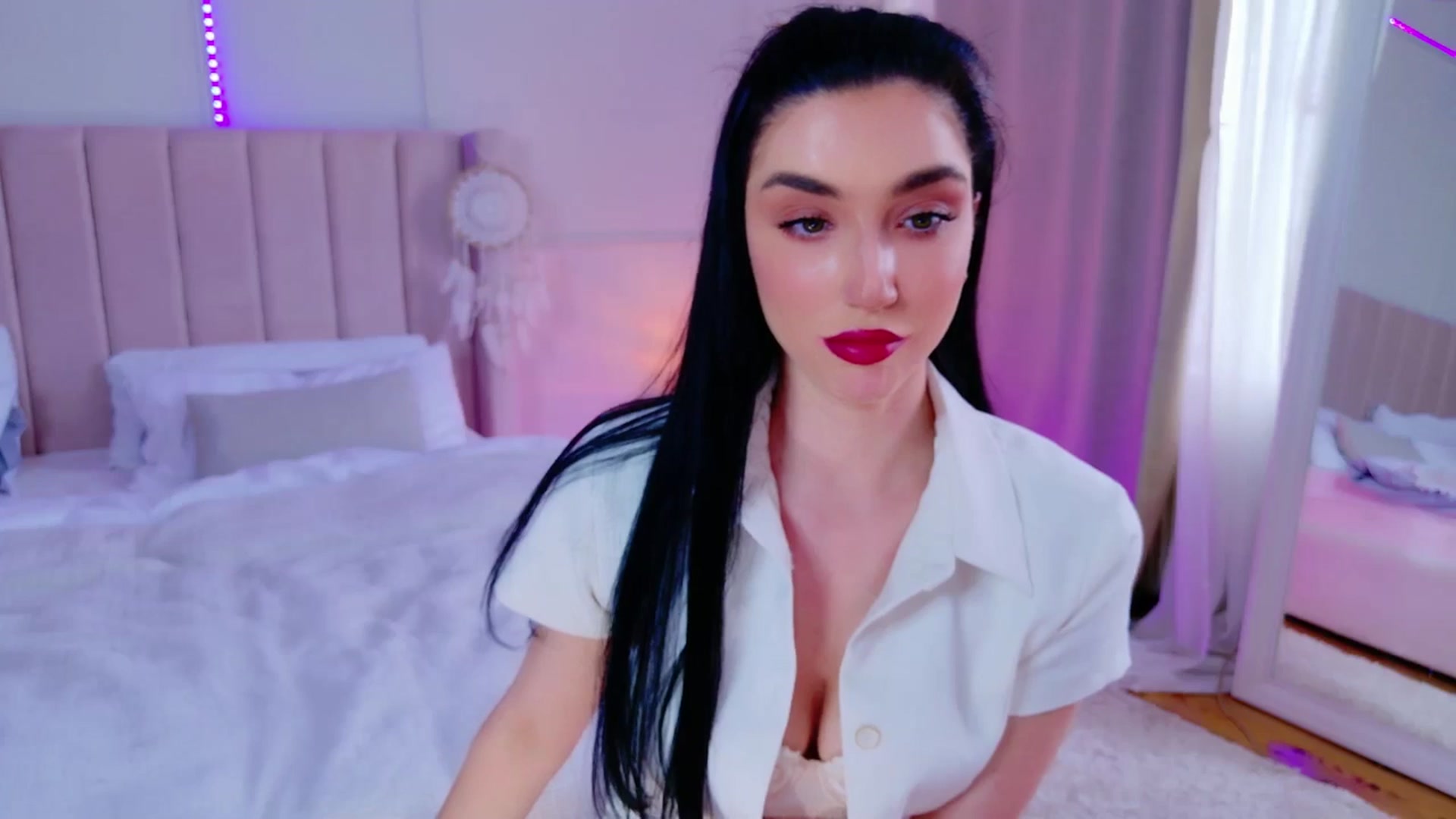 Gallery image thumbnail from LolaNiceAss1's myfreecams stream on, 04/21/2025, 14:18 image 20 of 20