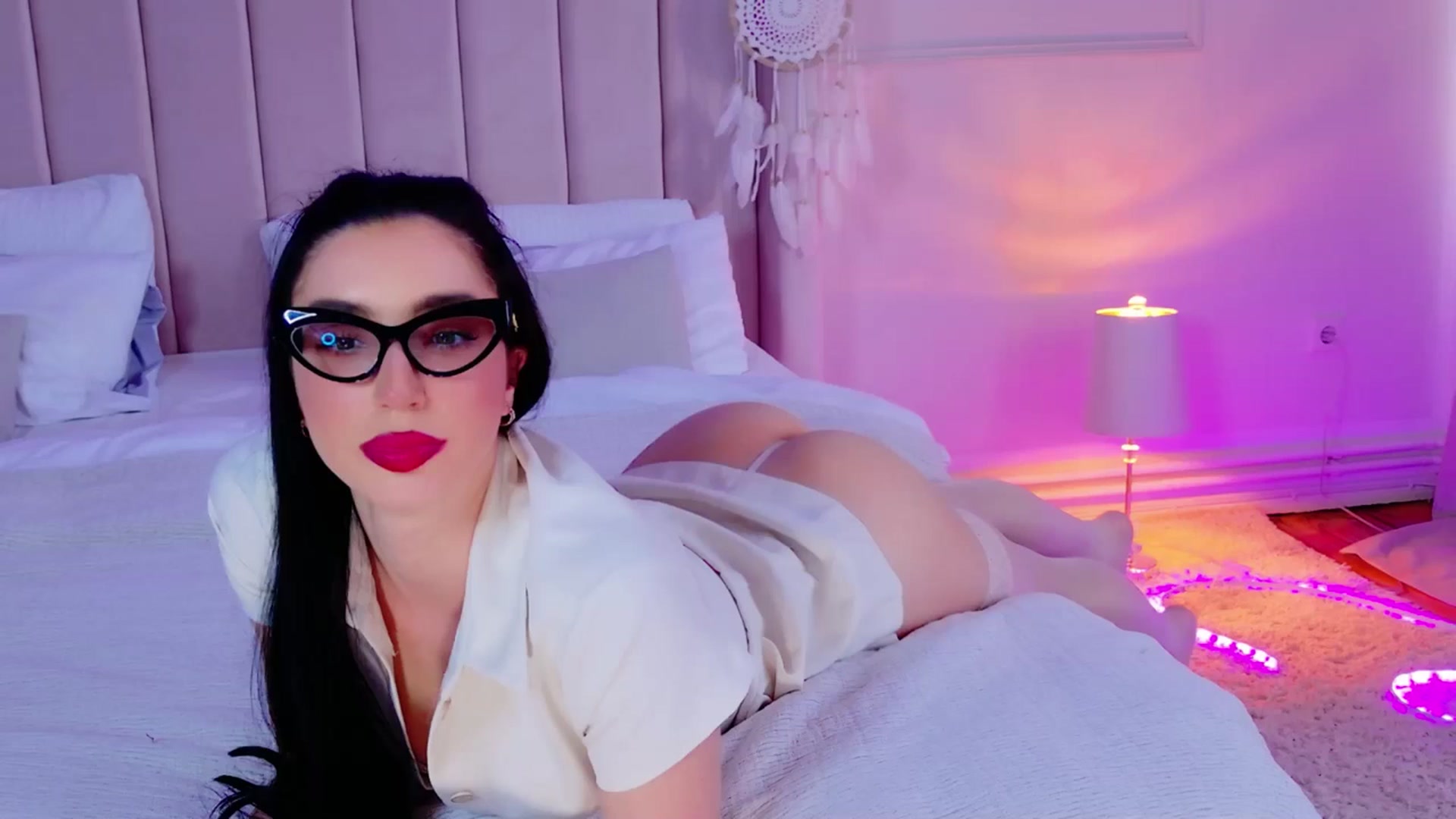 Gallery image thumbnail from LolaNiceAss1's myfreecams stream on, 04/21/2025, 16:13 image 2 of 20