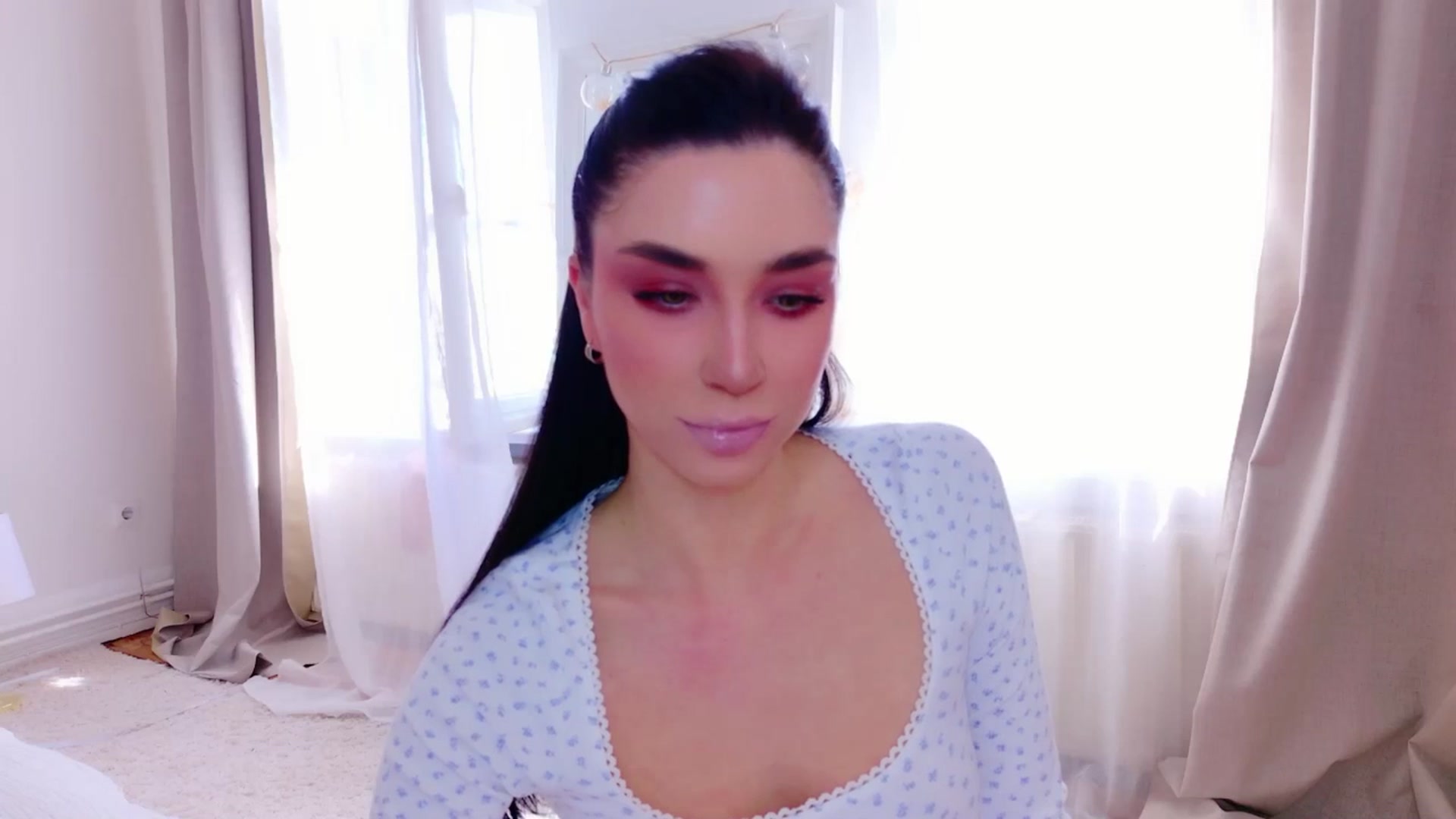 Gallery image thumbnail from LolaNiceAss1's myfreecams stream on, 04/27/2025, 14:27 image 5 of 20