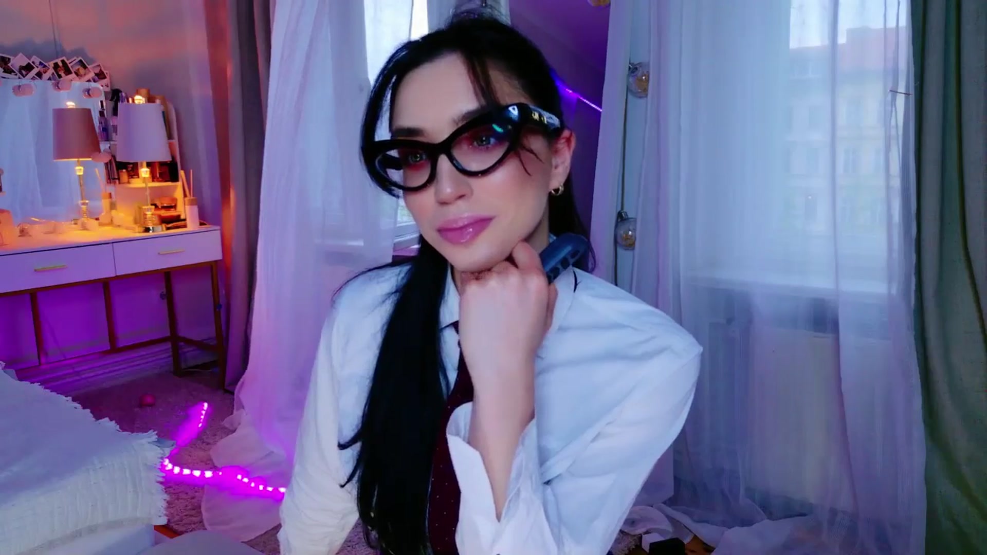 Gallery image thumbnail from LolaNiceAss1's myfreecams stream on, 05/02/2025, 16:34 image 18 of 20