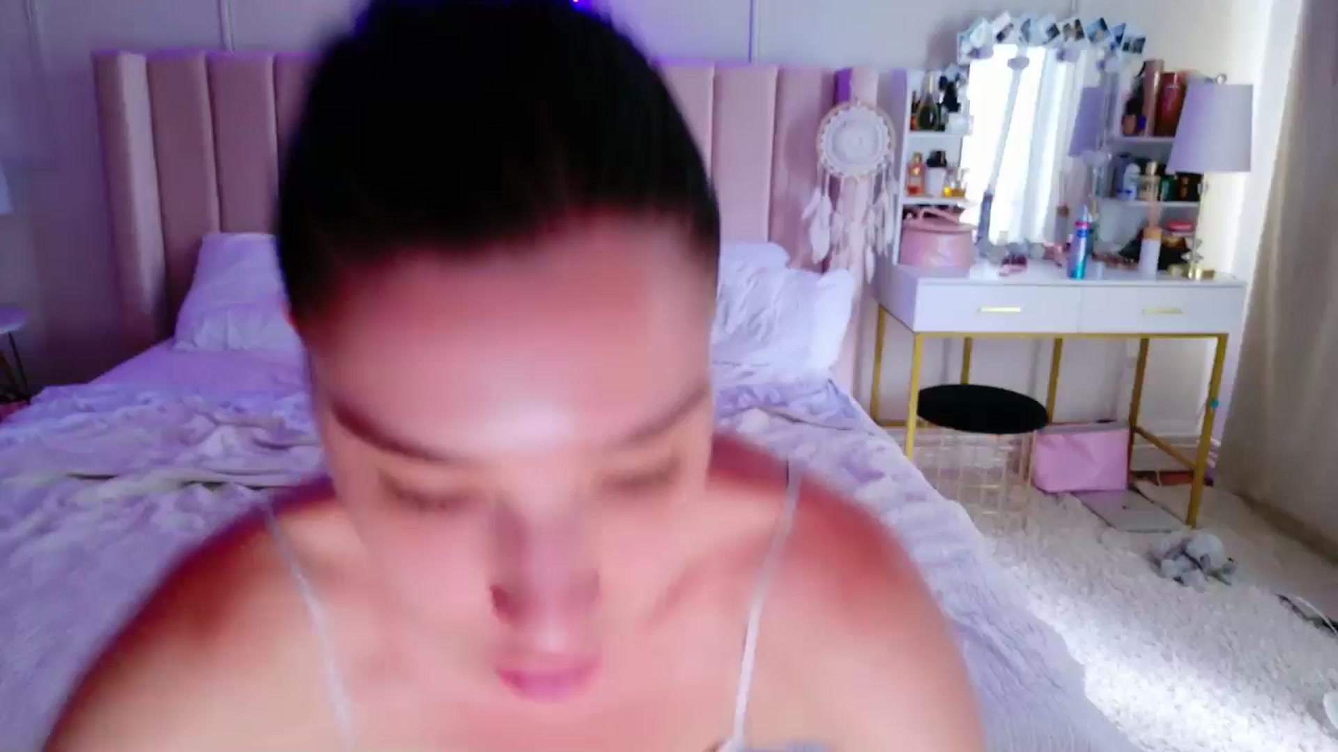 Gallery image thumbnail from LolaNiceAss1's myfreecams stream on, 06/01/2025, 16:38 image 1 of 20