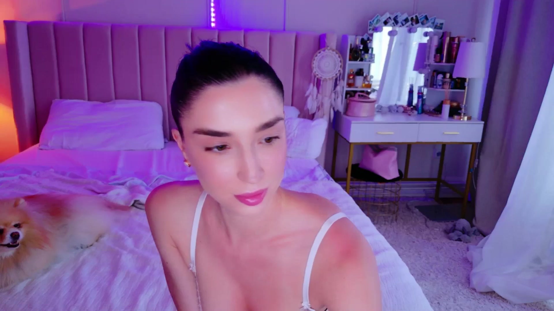Gallery image thumbnail from LolaNiceAss1's myfreecams stream on, 06/01/2025, 17:55 image 11 of 20