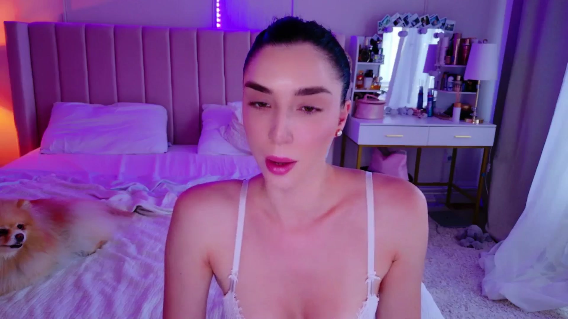 Gallery image thumbnail from LolaNiceAss1's myfreecams stream on, 06/01/2025, 17:55 image 8 of 20
