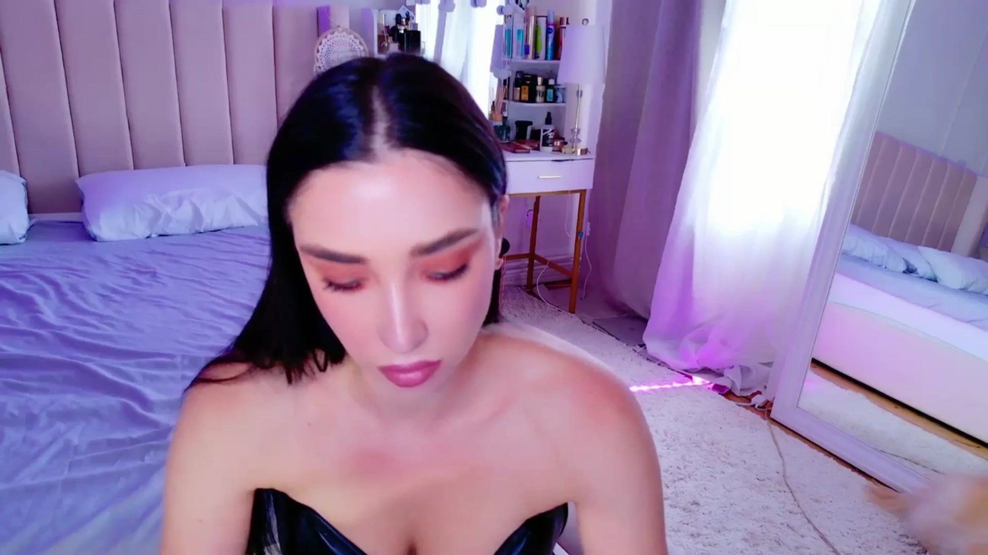 Gallery image thumbnail from LolaNiceAss1's myfreecams stream on, 06/08/2025, 15:46 image 13 of 20