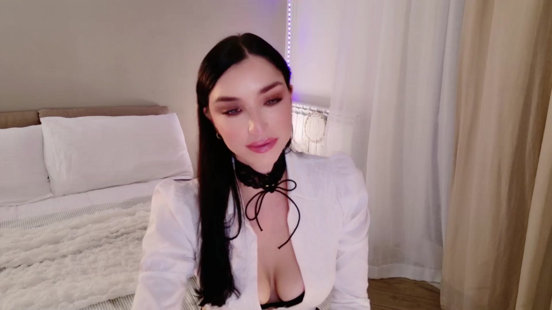 Gallery image thumbnail from LolaNiceAss1's myfreecams stream on, 12/21/2025, 21:20 image 8 of 20