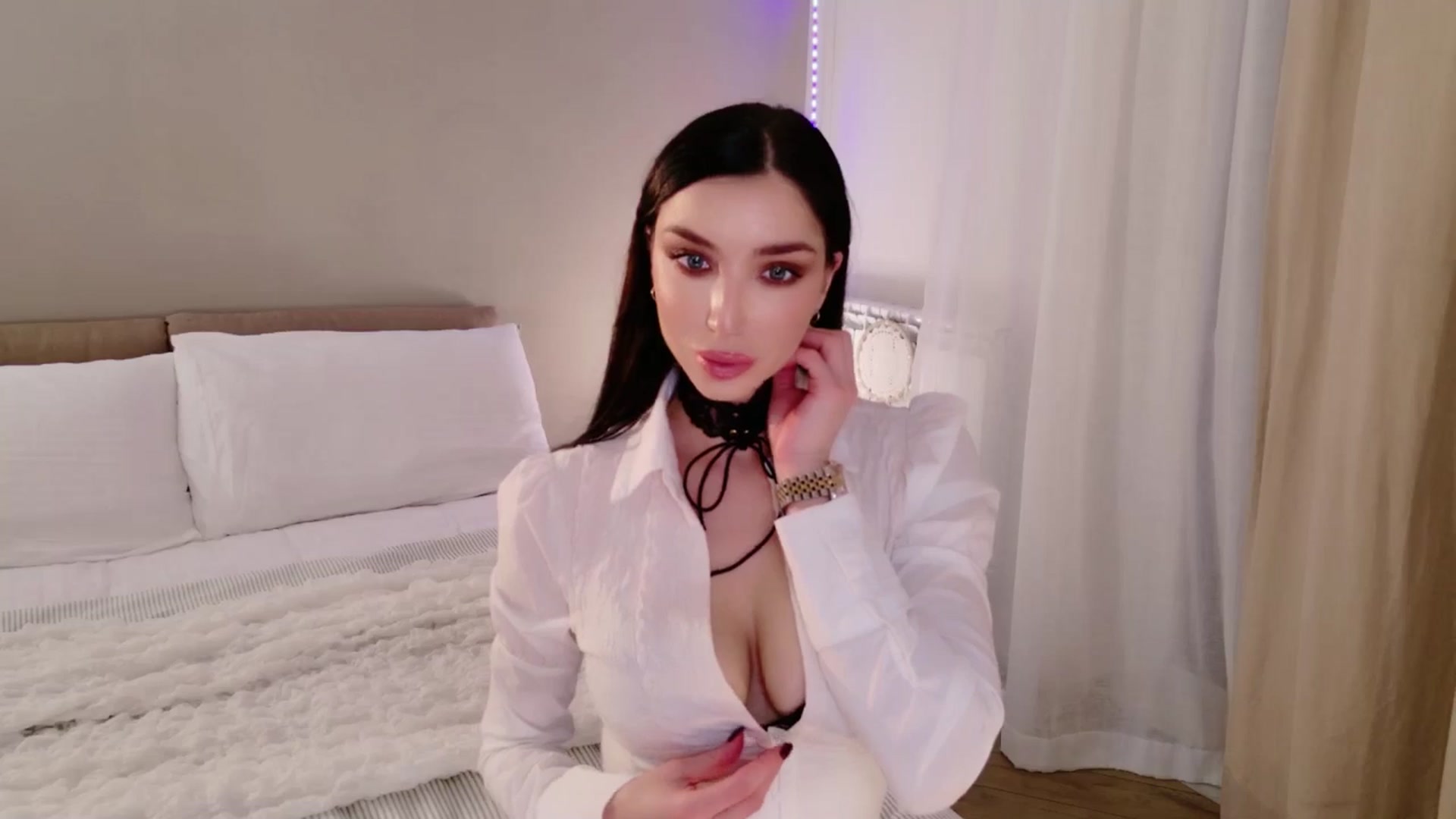 Gallery image thumbnail from LolaNiceAss1's myfreecams stream on, 12/21/2025, 21:20 image 4 of 20