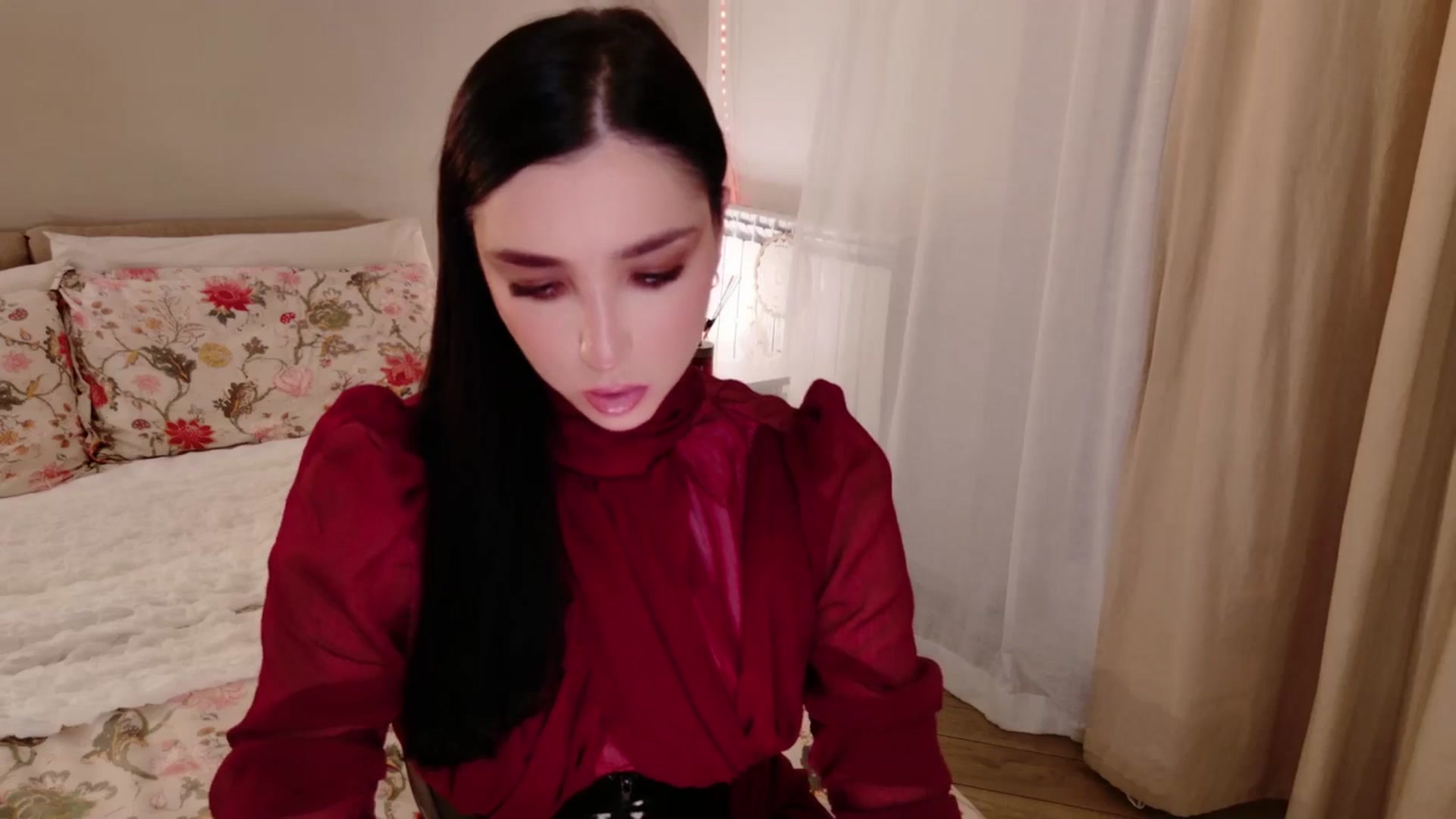 Gallery image thumbnail from LolaNiceAss1's myfreecams stream on, 12/28/2025, 17:27 image 19 of 20