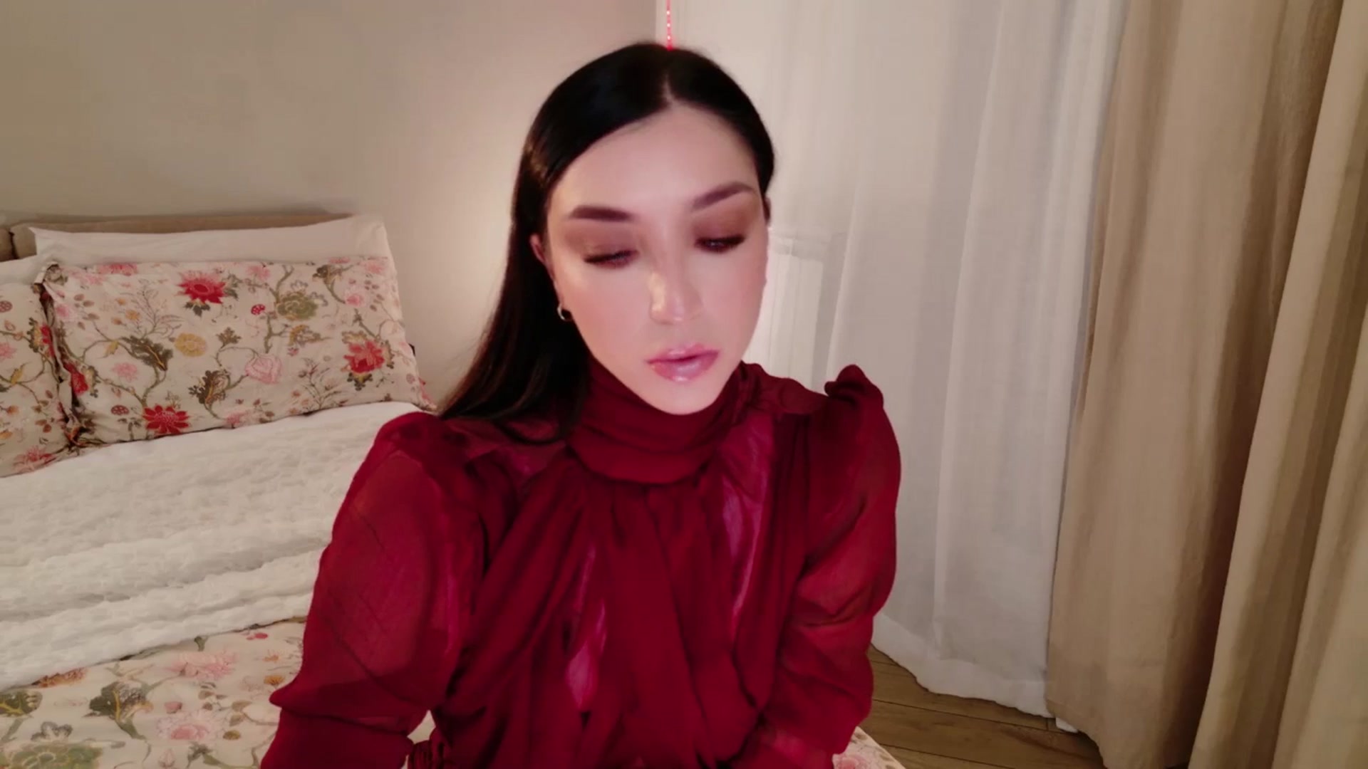 Gallery image thumbnail from LolaNiceAss1's myfreecams stream on, 12/28/2025, 19:16 image 12 of 20