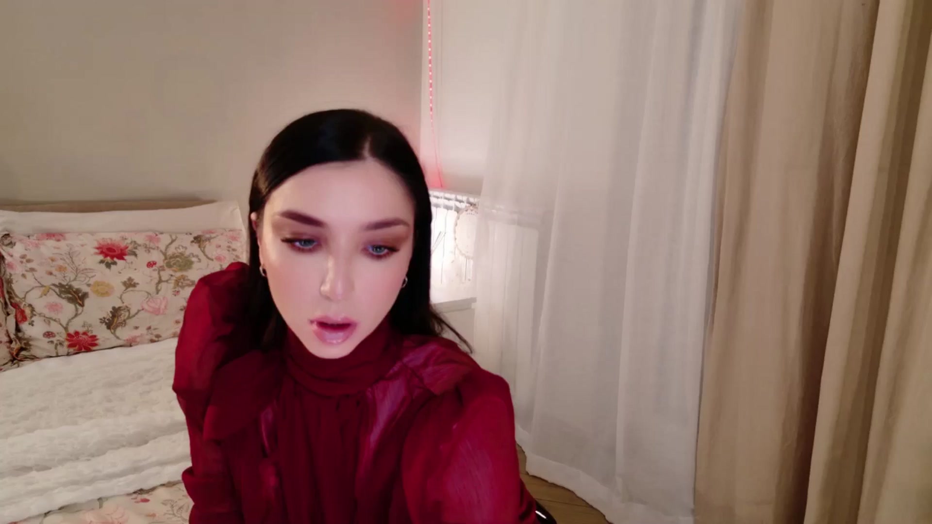 Gallery image thumbnail from LolaNiceAss1's myfreecams stream on, 12/28/2025, 19:16 image 17 of 20