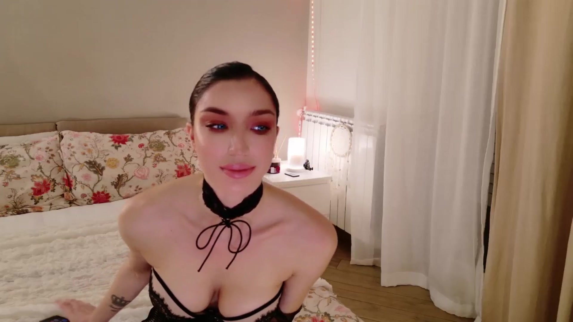 Gallery image thumbnail from LolaNiceAss1's myfreecams stream on, 01/18/2026, 19:34 image 10 of 20