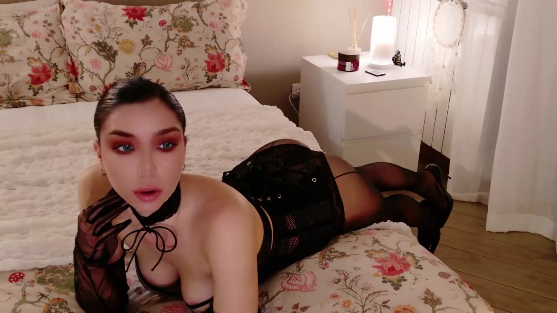 Gallery image thumbnail from LolaNiceAss1's myfreecams stream on, 01/18/2026, 19:34 image 5 of 20