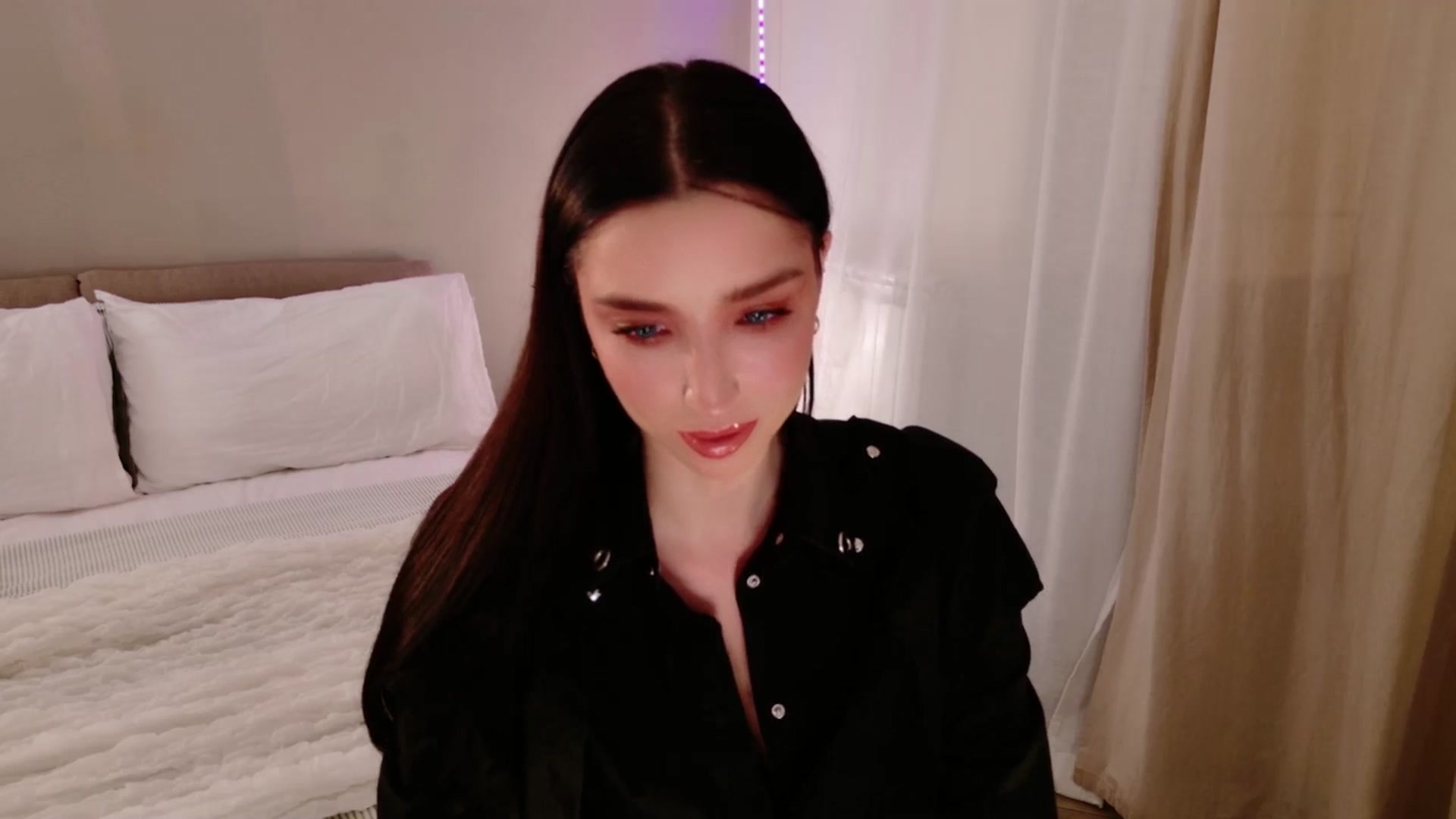Gallery image thumbnail from LolaNiceAss1's myfreecams stream on, 01/25/2026, 18:04 image 2 of 20