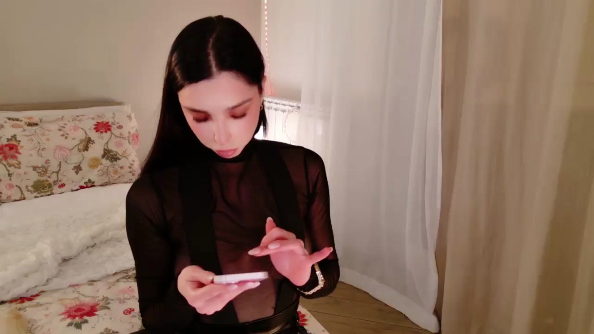 Gallery image thumbnail from LolaNiceAss1's myfreecams stream on, 01/30/2026, 19:41 image 11 of 20