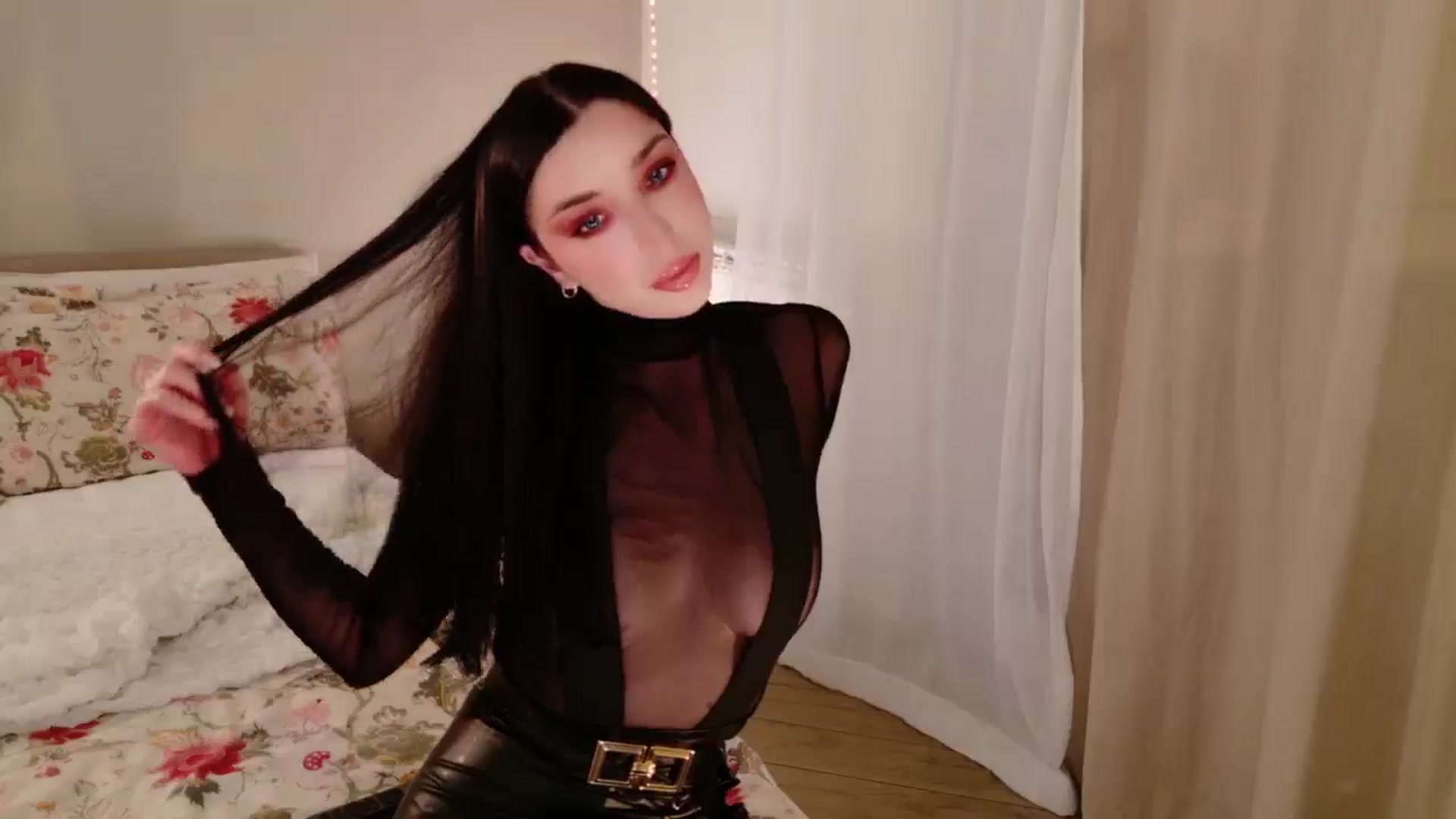 Gallery image thumbnail from LolaNiceAss1's myfreecams stream on, 01/30/2026, 19:41 image 3 of 20