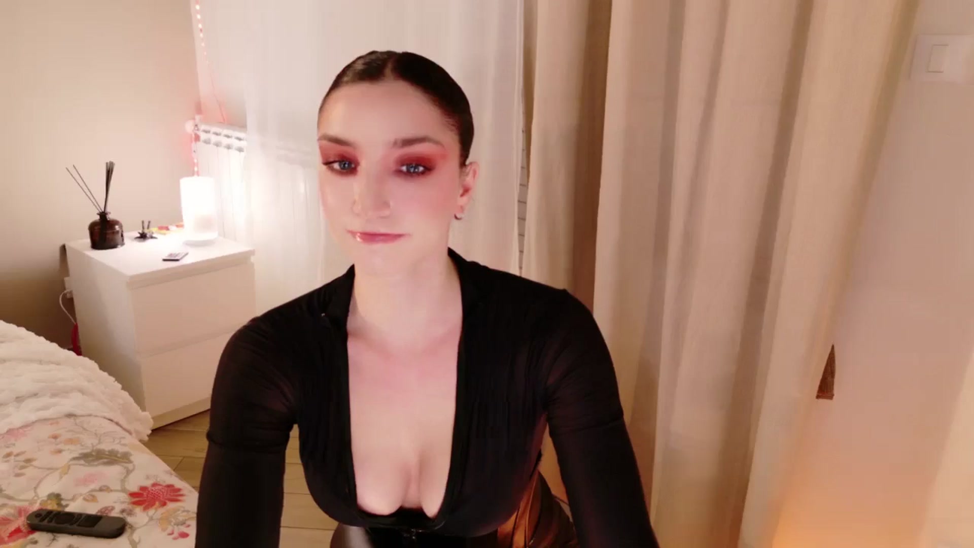 Gallery image thumbnail from LolaNiceAss1's myfreecams stream on, 01/31/2026, 19:11 image 2 of 20