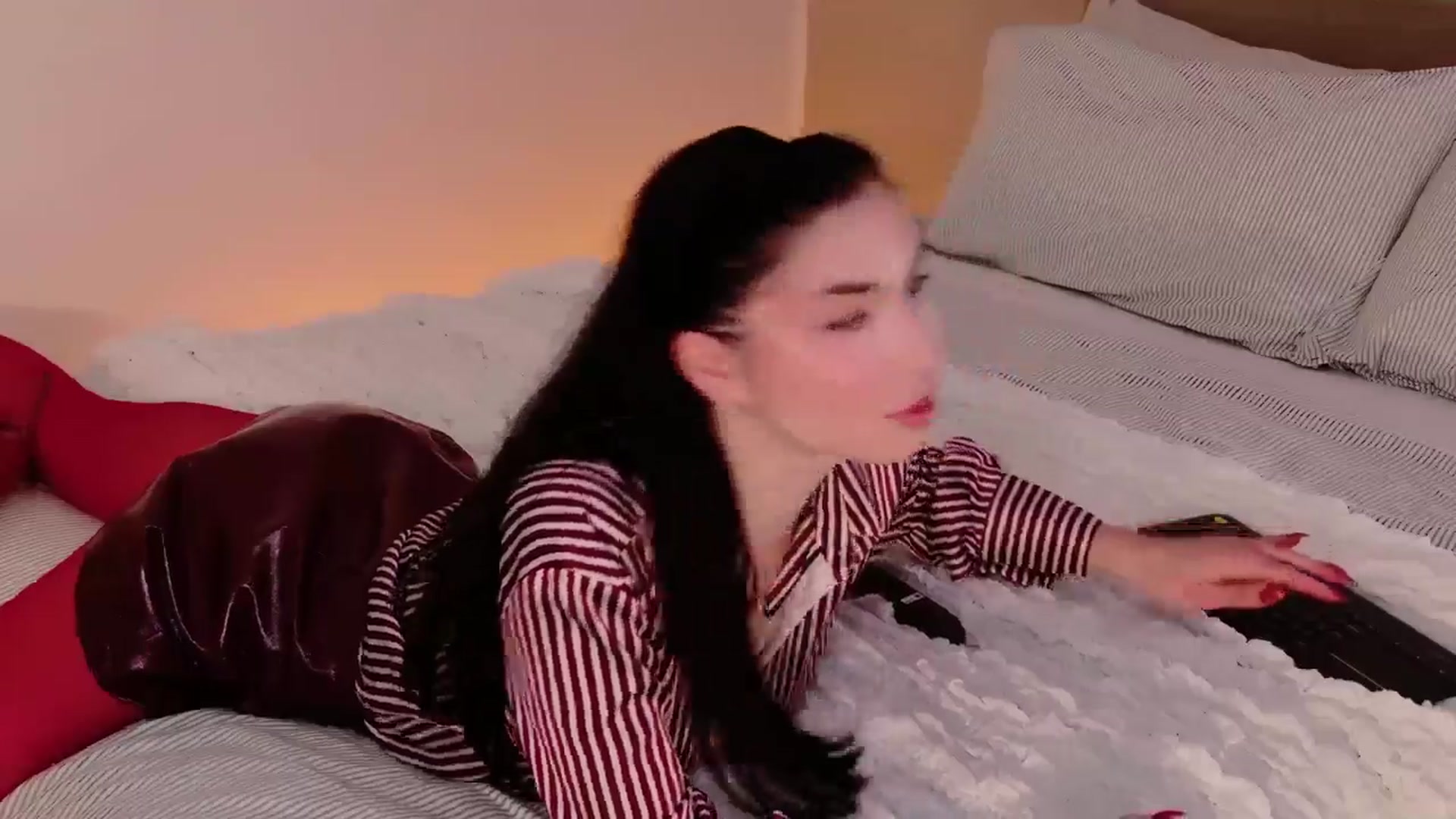 Gallery image thumbnail from LolaNiceAss1's myfreecams stream on, 02/22/2026, 21:44 image 14 of 20
