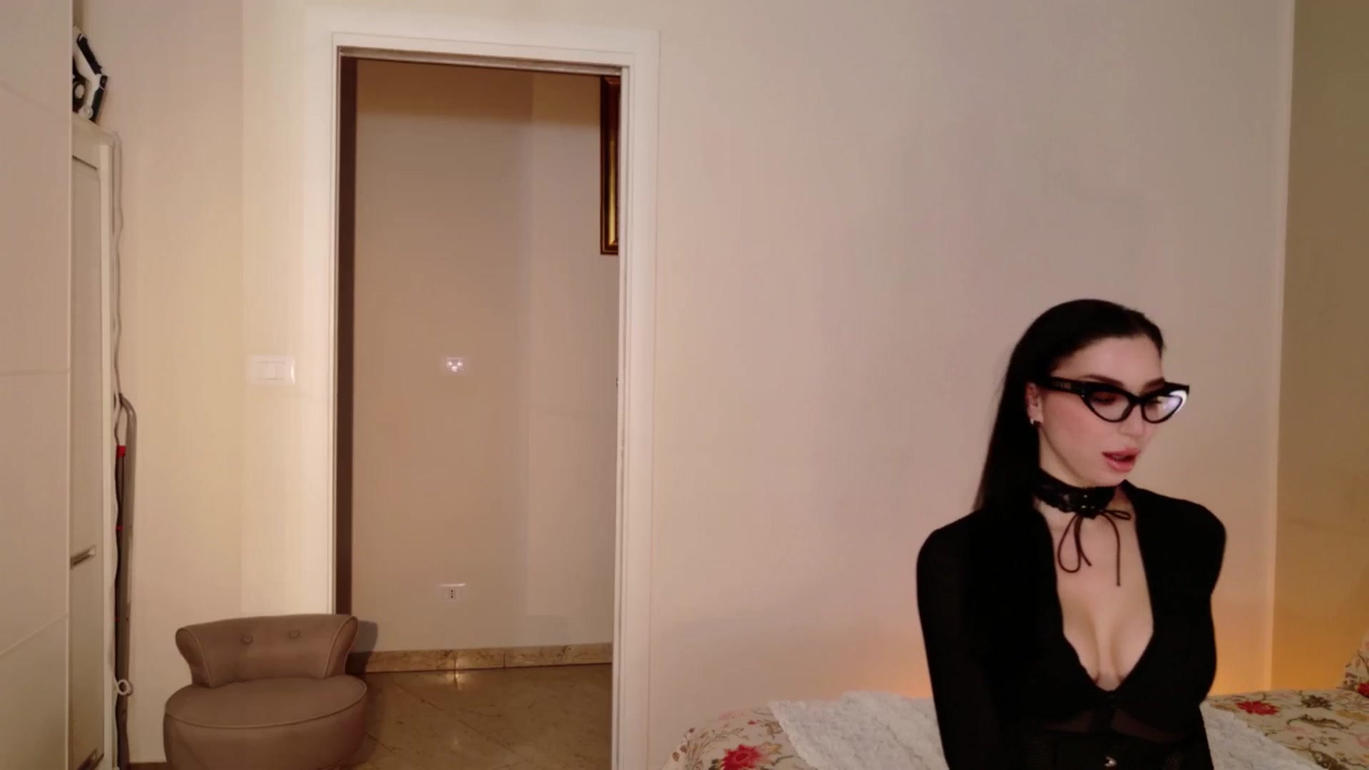 Gallery image thumbnail from LolaNiceAss1's myfreecams stream on, 03/01/2026, 18:36 image 3 of 20