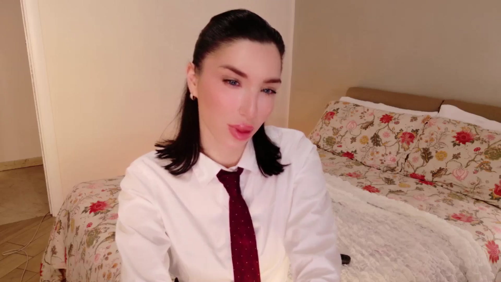 Gallery image thumbnail from LolaNiceAss1's myfreecams stream on, 03/07/2026, 18:33 image 11 of 20