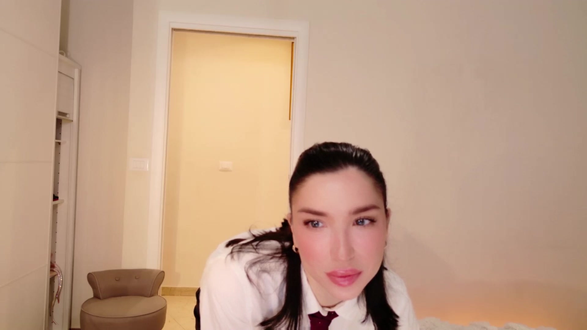 Gallery image thumbnail from LolaNiceAss1's myfreecams stream on, 03/07/2026, 18:33 image 18 of 20