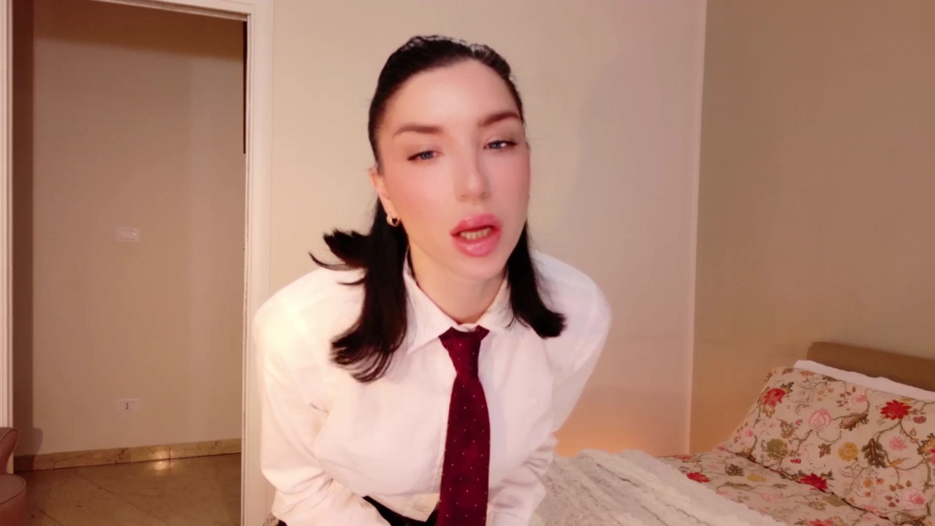 Gallery image thumbnail from LolaNiceAss1's myfreecams stream on, 03/07/2026, 18:33 image 14 of 20