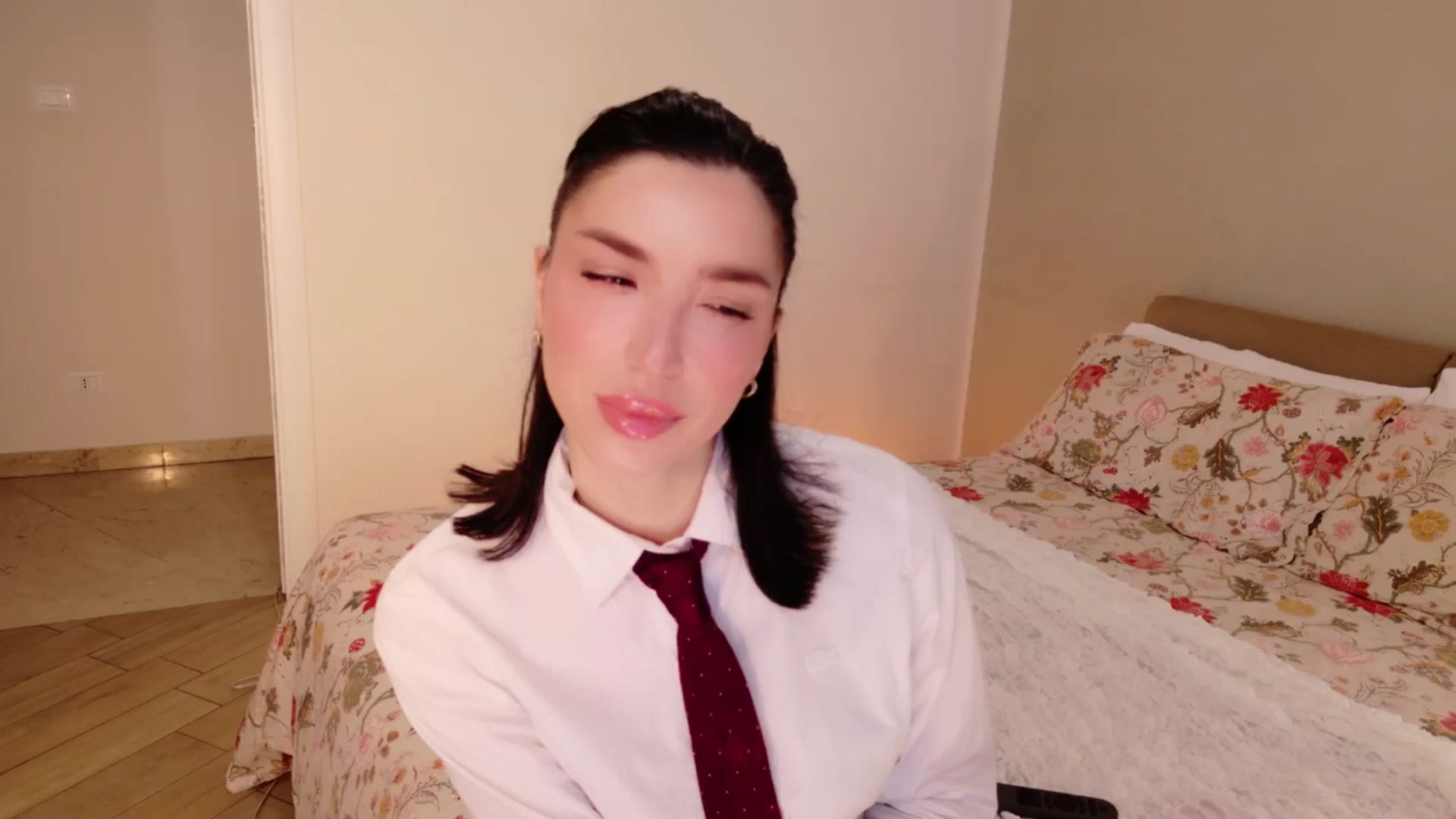Gallery image thumbnail from LolaNiceAss1's myfreecams stream on, 03/07/2026, 19:44 image 14 of 20