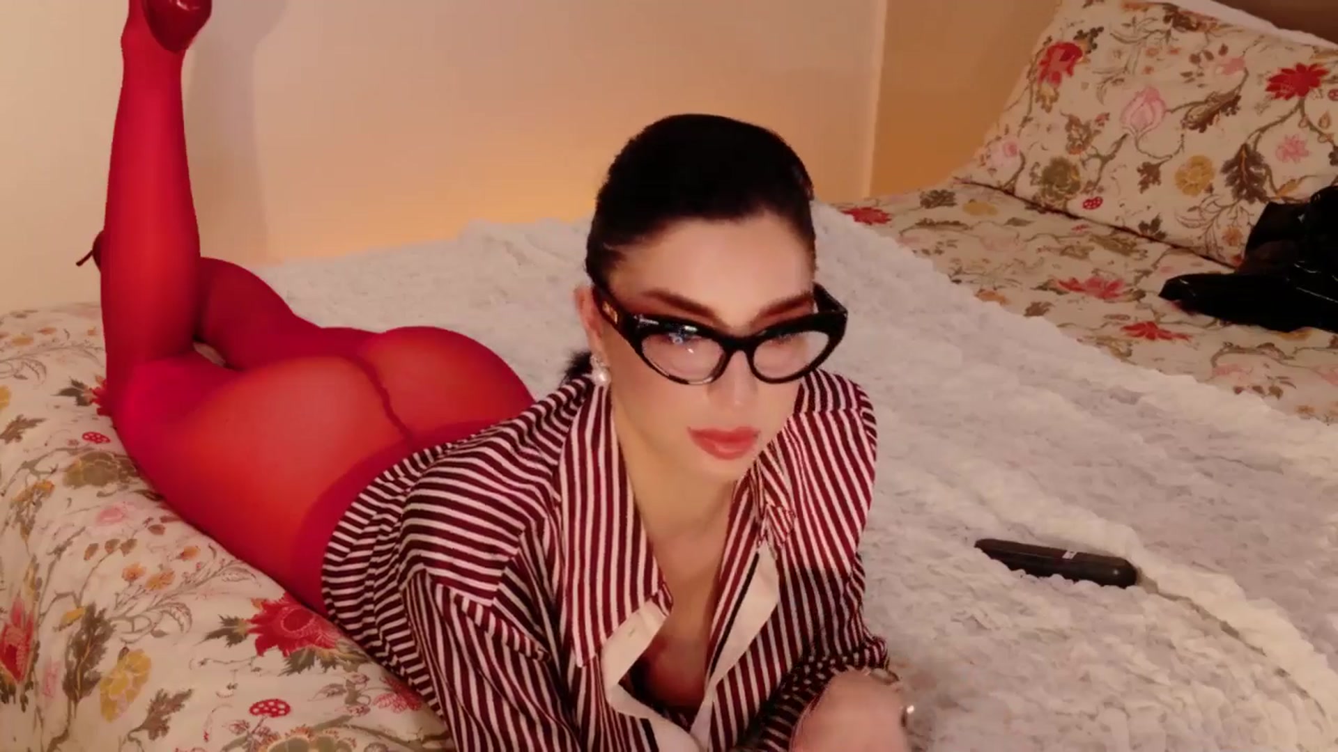 Gallery image thumbnail from LolaNiceAss1's myfreecams stream on, 03/08/2026, 20:18 image 14 of 20