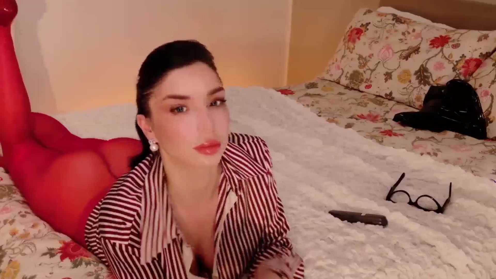Gallery image thumbnail from LolaNiceAss1's myfreecams stream on, 03/08/2026, 20:18 image 7 of 20