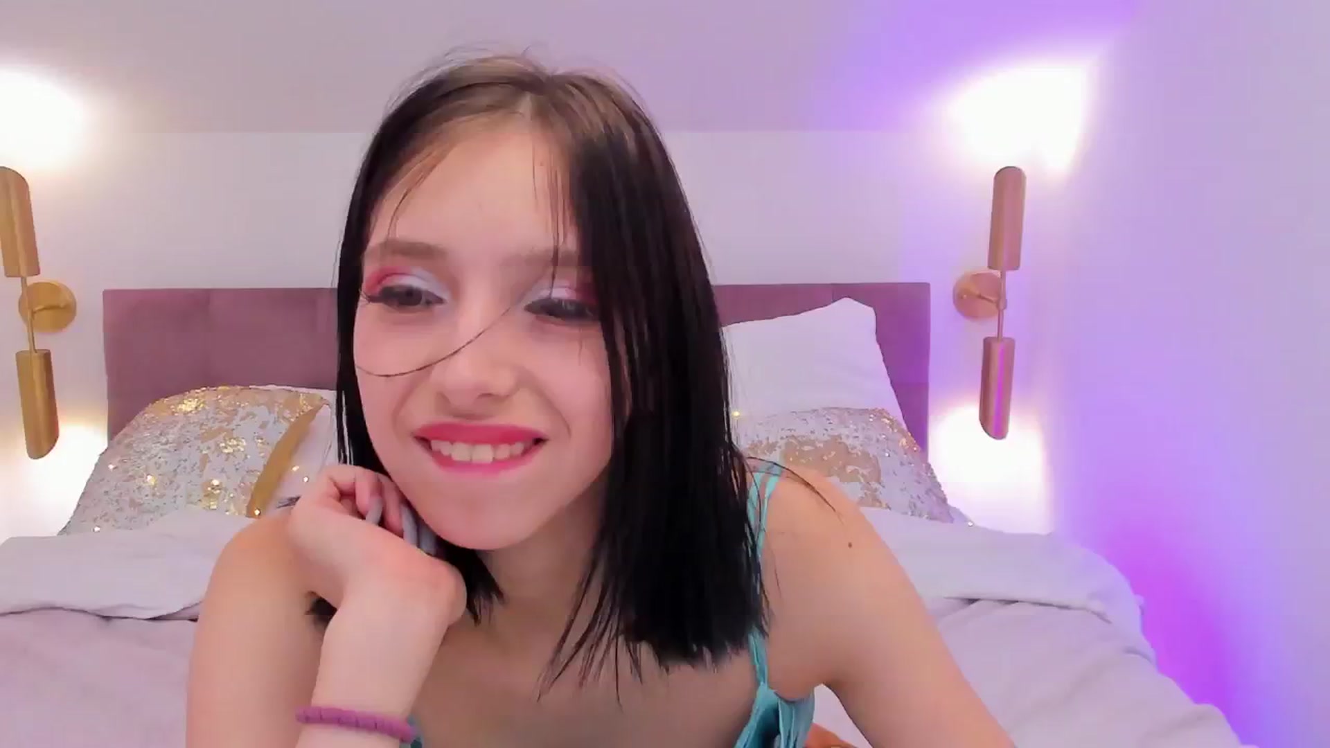 Gallery image thumbnail from LolaStripp's myfreecams stream on, 06/30/2024, 11:48 image 9 of 20