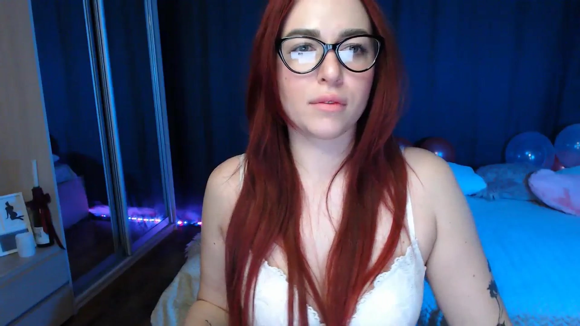 Gallery image thumbnail from Lola_69's myfreecams stream on, 02/20/2024, 13:17 image 16 of 20