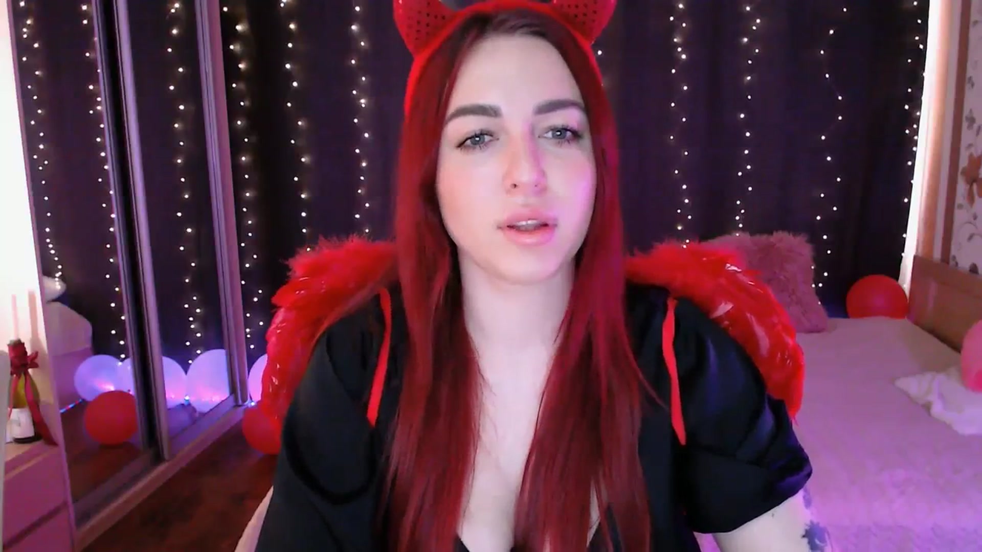 Gallery image thumbnail from Lola_69's myfreecams stream on, 03/04/2024, 10:50 image 7 of 20