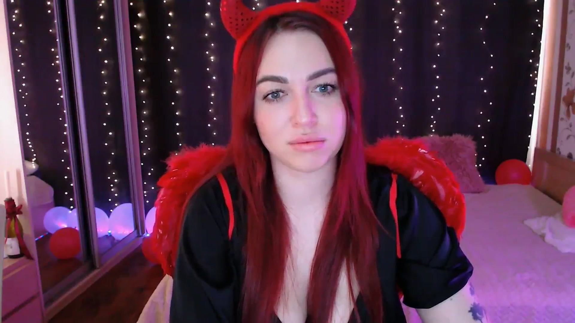 Gallery image thumbnail from Lola_69's myfreecams stream on, 03/04/2024, 10:50 image 16 of 20