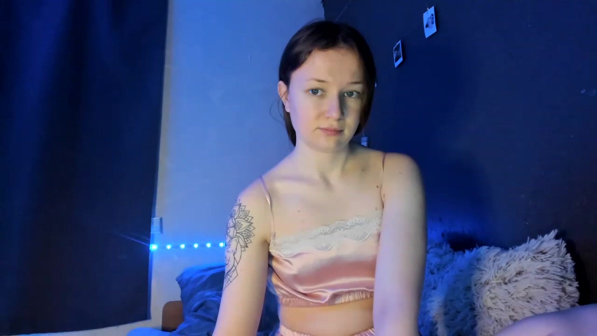 Gallery image thumbnail from Lola_kek's myfreecams stream on, 02/28/2023, 11:25 image 3 of 20