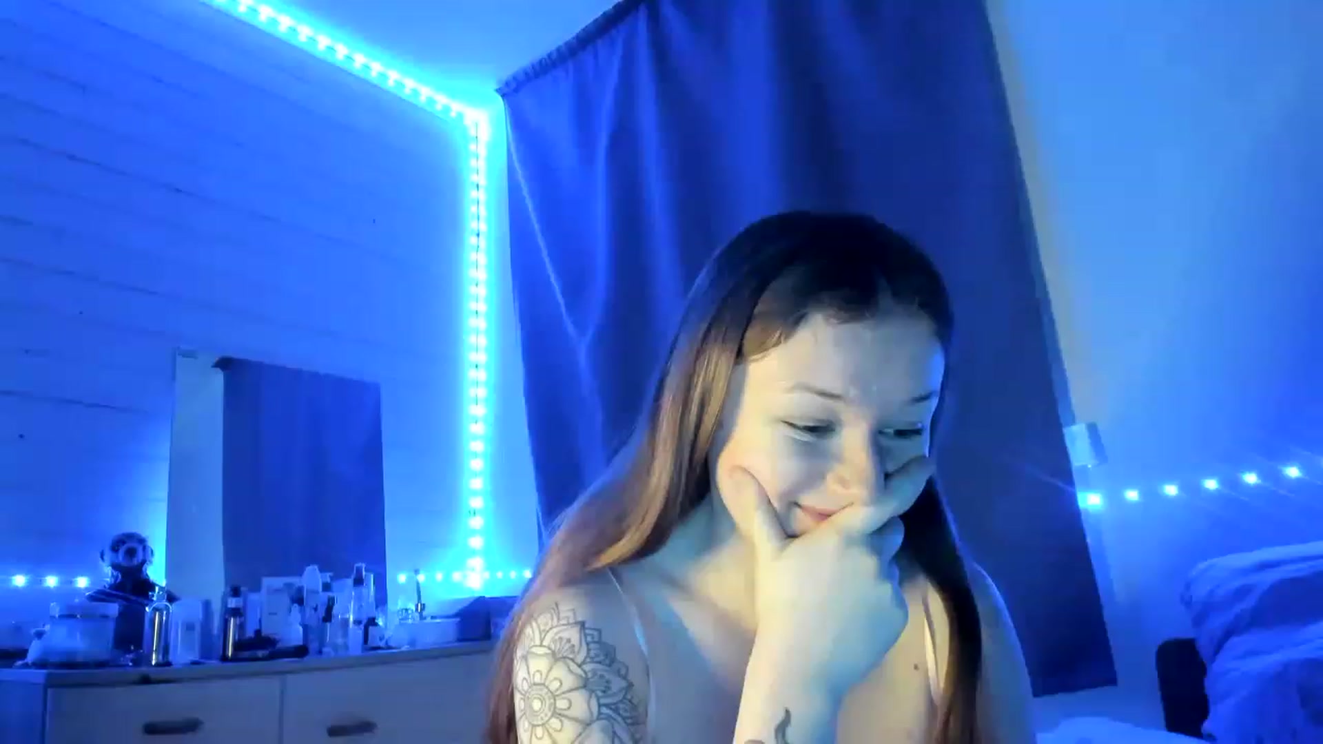 Gallery image thumbnail from Lola_kek's myfreecams stream on, 02/28/2023, 13:46 image 13 of 20