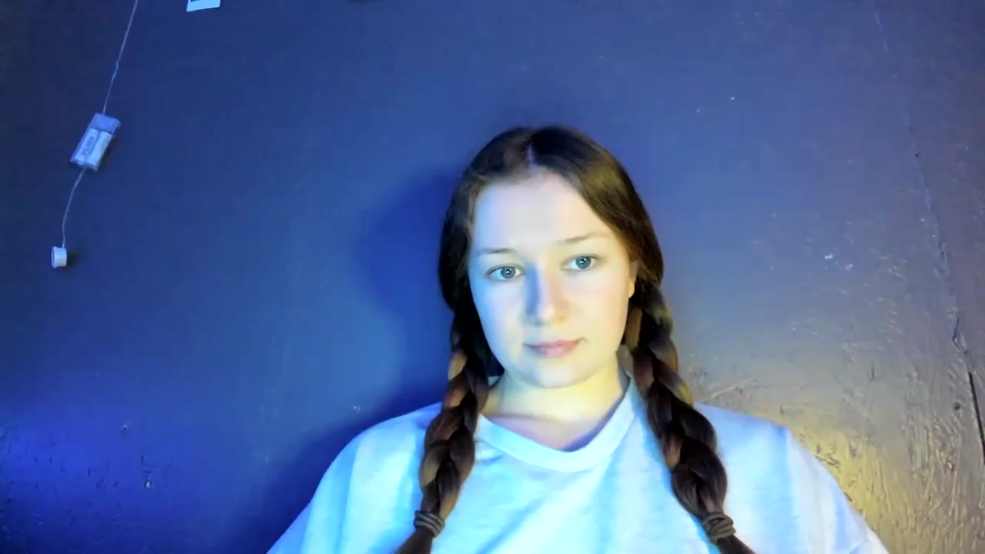 Gallery image thumbnail from Lola_kek's myfreecams stream on, 03/08/2023, 12:24 image 11 of 20