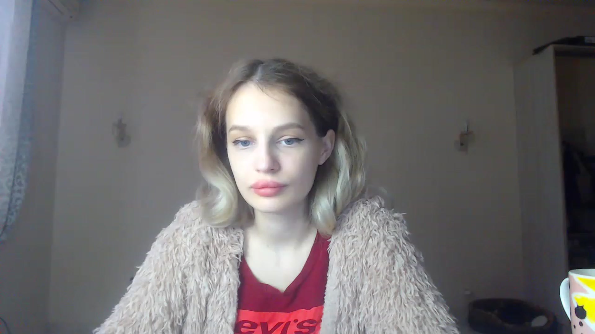 Gallery image thumbnail from Lola_vi's myfreecams stream on, 12/02/2022, 11:52 image 18 of 20