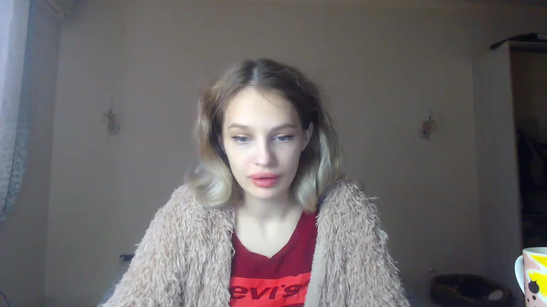 Gallery image thumbnail from Lola_vi's myfreecams stream on, 12/02/2022, 11:52 image 19 of 20