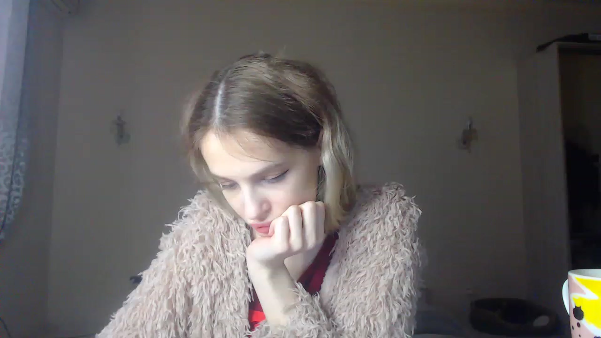 Gallery image thumbnail from Lola_vi's myfreecams stream on, 12/02/2022, 12:57 image 11 of 20
