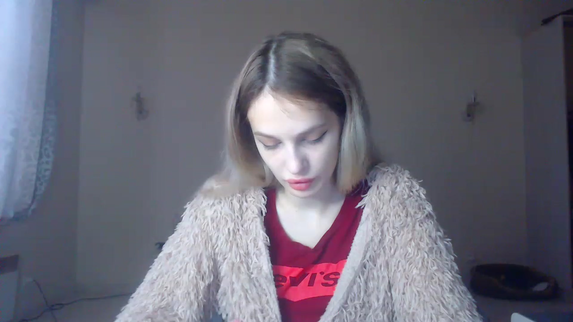Gallery image thumbnail from Lola_vi's myfreecams stream on, 12/03/2022, 11:47 image 14 of 20