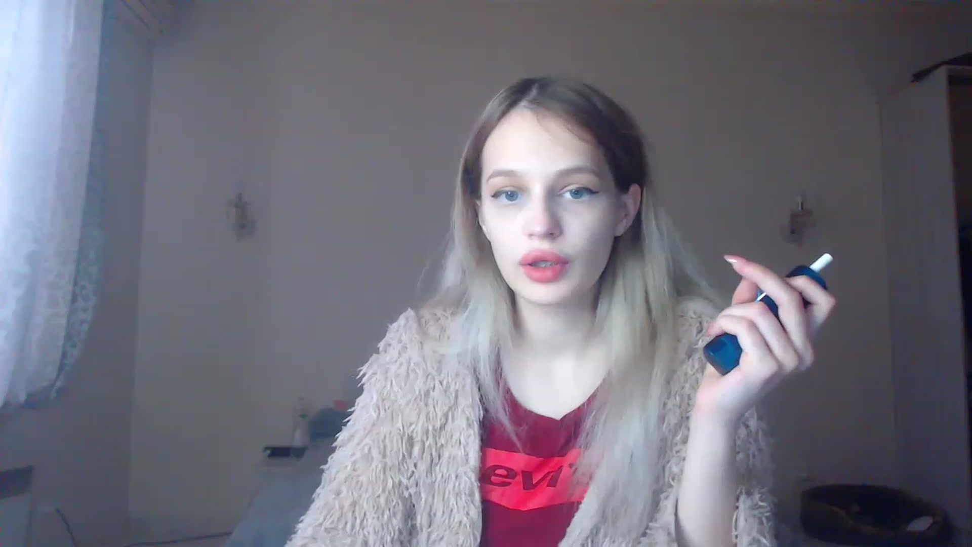 Gallery image thumbnail from Lola_vi's myfreecams stream on, 12/03/2022, 11:47 image 5 of 20