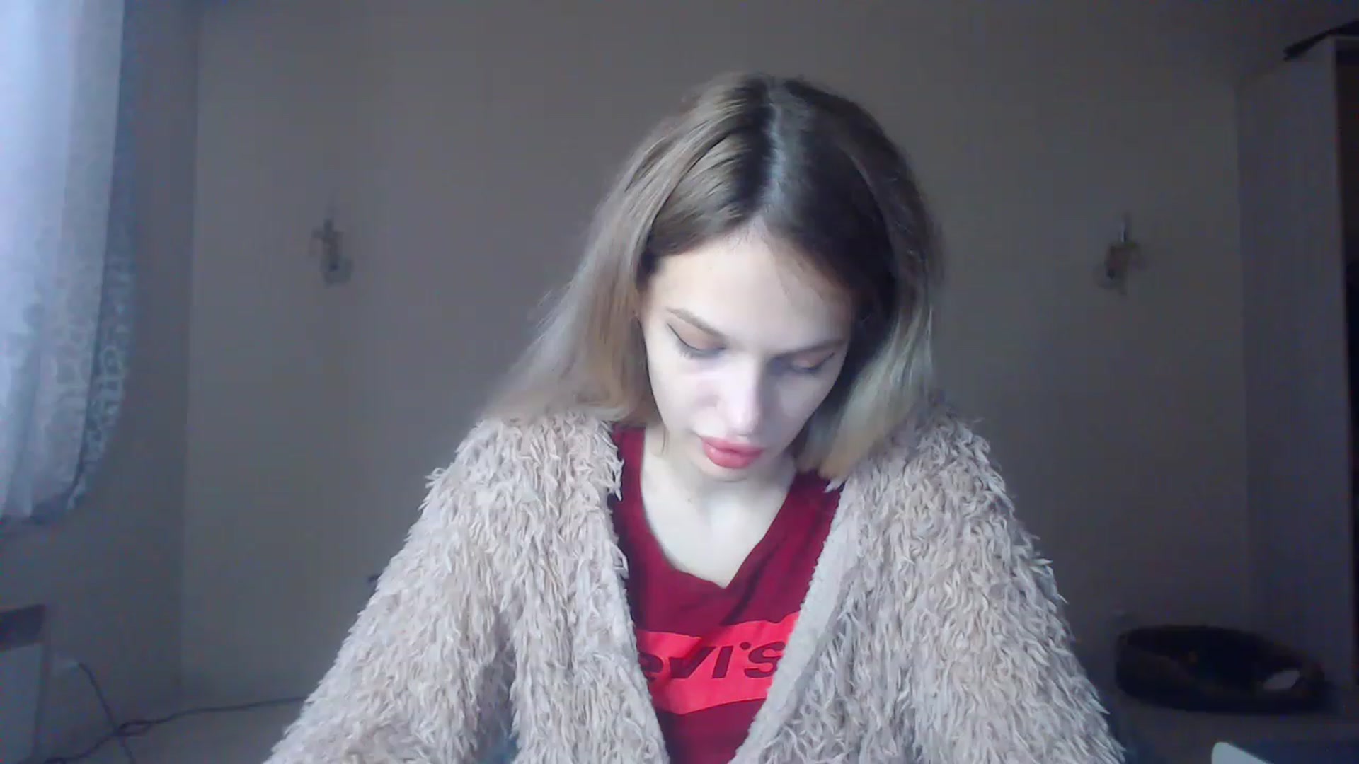 Gallery image thumbnail from Lola_vi's myfreecams stream on, 12/03/2022, 11:47 image 13 of 20