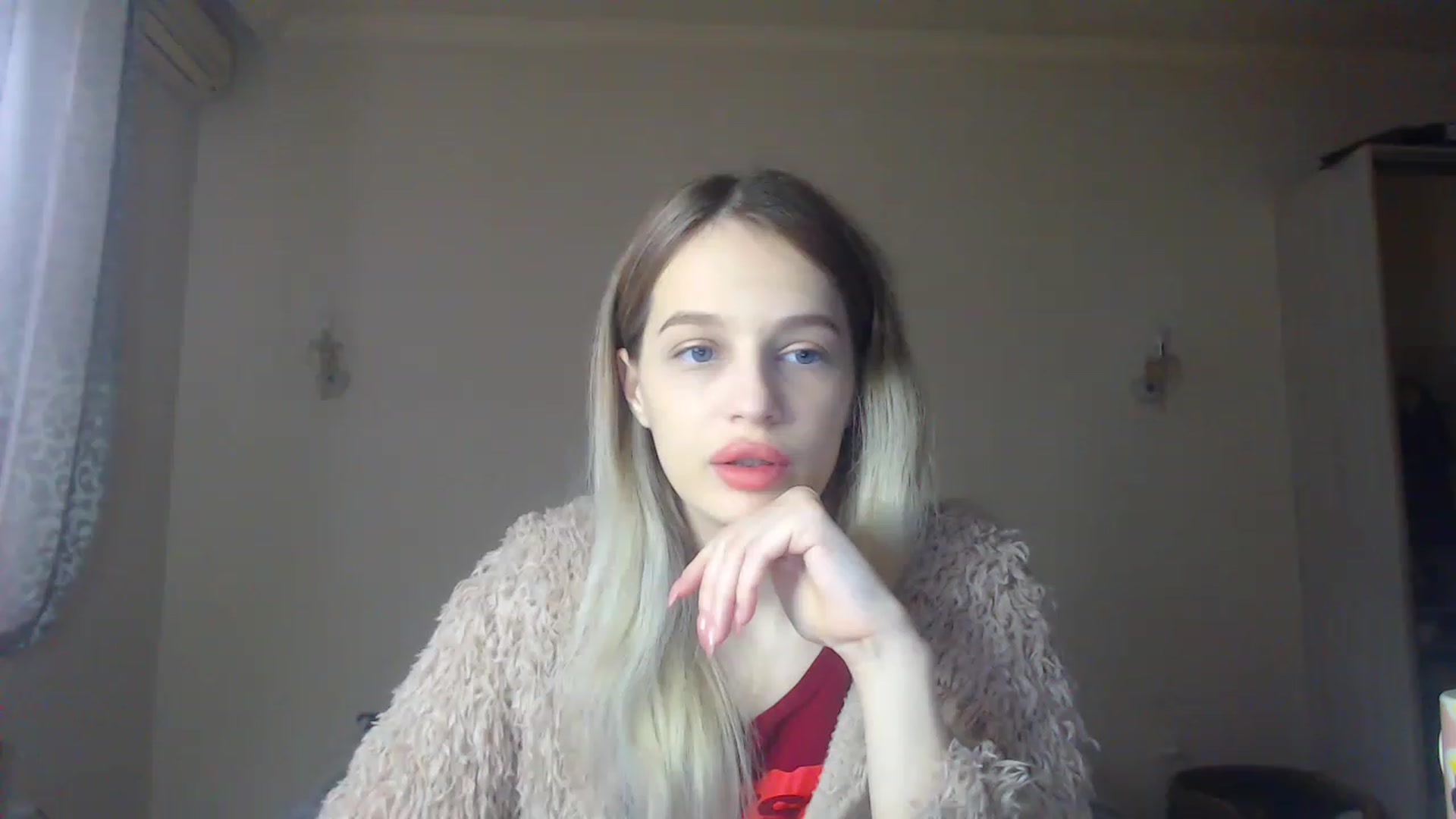 Gallery image thumbnail from Lola_vi's myfreecams stream on, 12/04/2022, 11:49 image 8 of 20