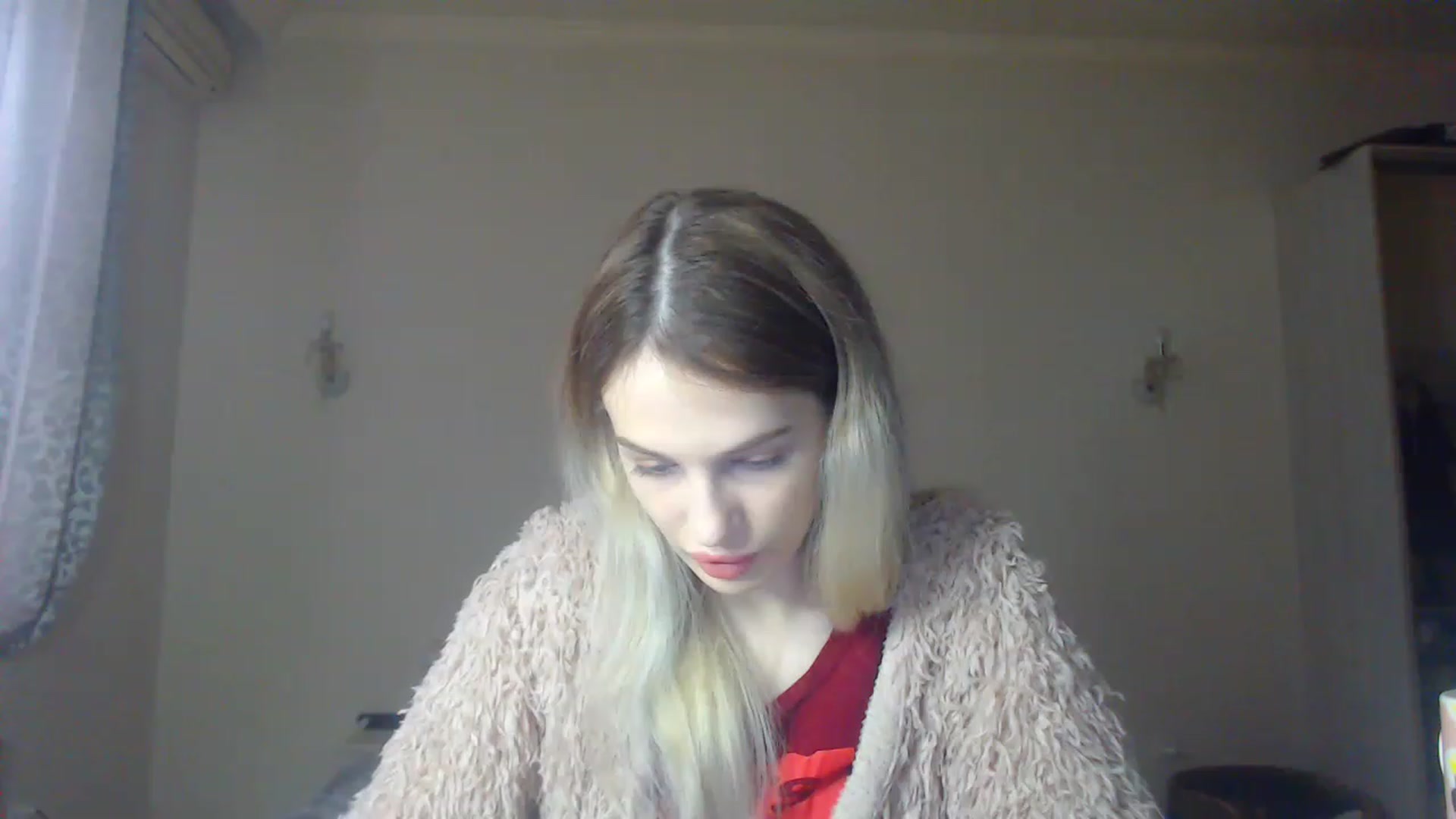Gallery image thumbnail from Lola_vi's myfreecams stream on, 12/04/2022, 11:49 image 7 of 20