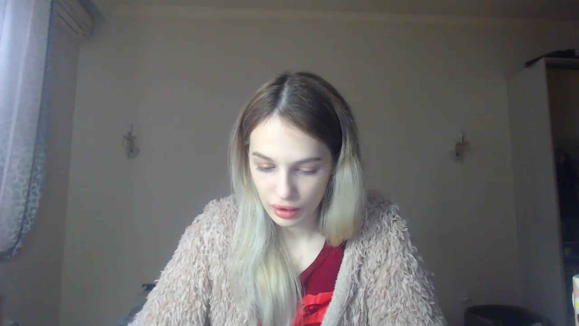 Gallery image thumbnail from Lola_vi's myfreecams stream on, 12/04/2022, 11:49 image 6 of 20