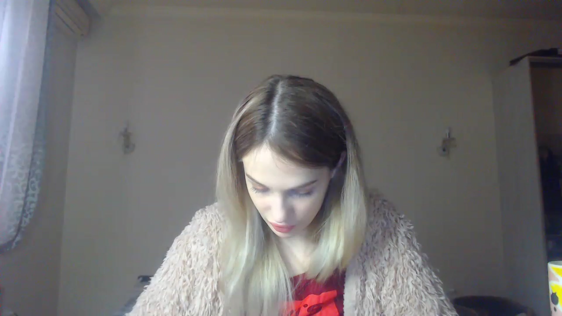 Gallery image thumbnail from Lola_vi's myfreecams stream on, 12/04/2022, 11:49 image 20 of 20