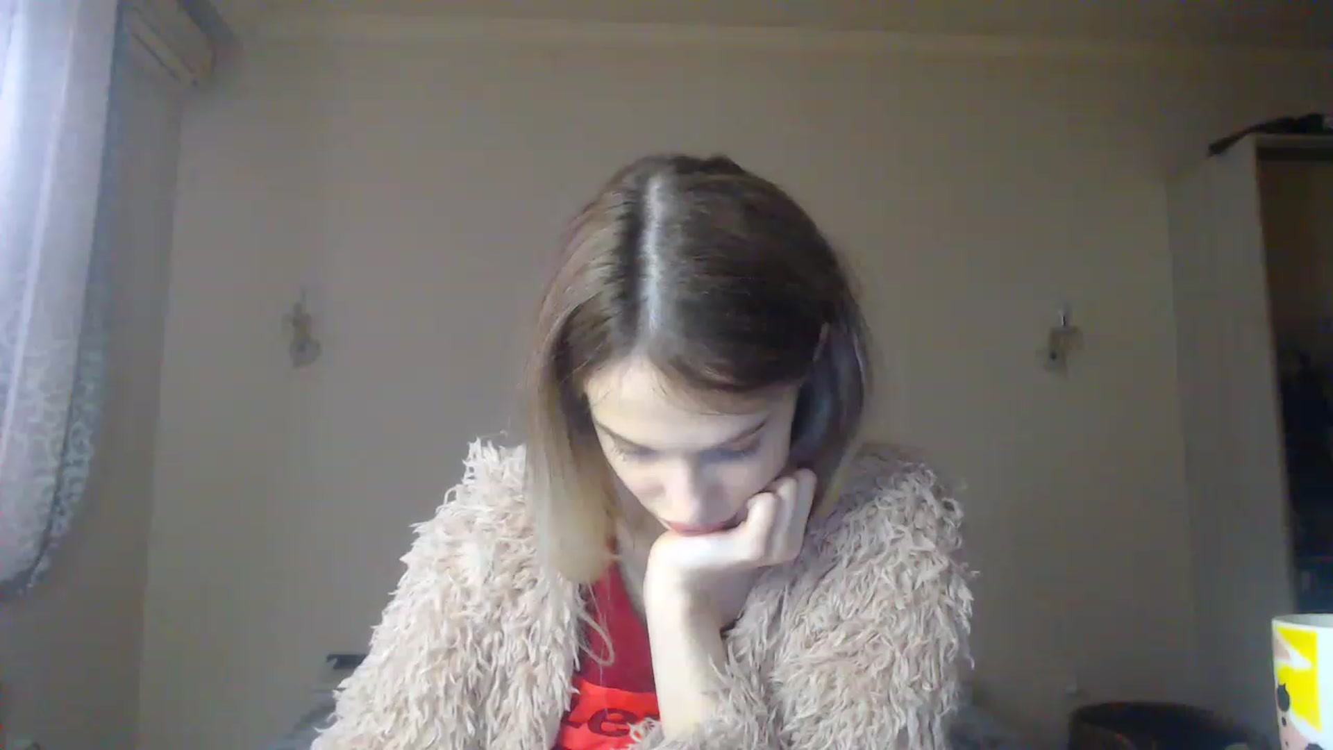 Gallery image thumbnail from Lola_vi's myfreecams stream on, 12/04/2022, 12:47 image 6 of 20