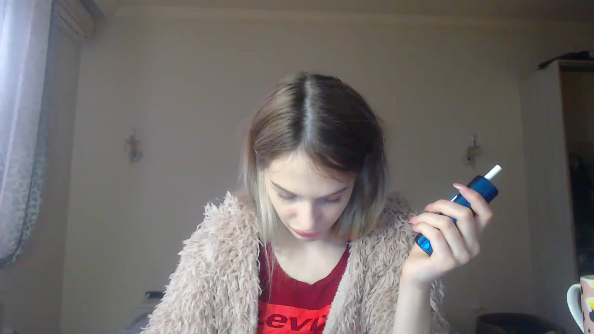Gallery image thumbnail from Lola_vi's myfreecams stream on, 12/04/2022, 12:47 image 10 of 20